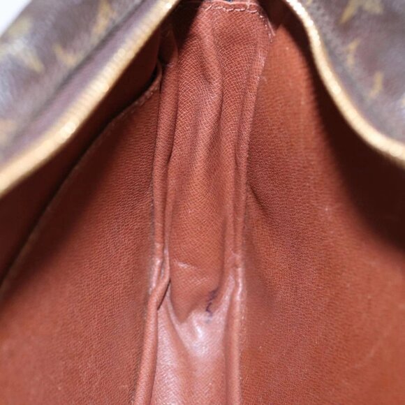 LOUIS VUITTON Monogram Compiegne 28 Clutch Bag - Picture 14 of 16